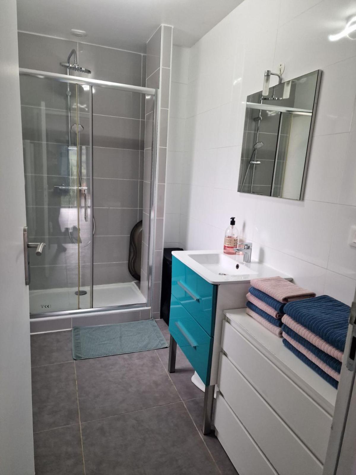 Appartement Rez De Jardin Saint-Martin-d'Uriage ภายนอก รูปภาพ